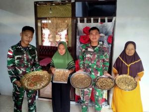 Kerupuk Ikan di Negeri Lima, Satgas Yonarmed 1 Kostrad Kembangkan Ekonomi Kreatif Untuk Masyarakat Leihitu
