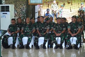 Siap Tugas Pamtas, Pangkostrad Dampingi Menhan dan Kasad Tinjau Kesiapan Yonif PR 330 Kostrad