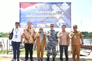 LANAL SIBOLGA TURUT MERESMIKAN KAMPUNG BAHARI NUSANTARA (KBN) DI DESA JAGO-JAGO TAPTENG