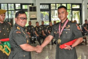 Bersaing di Lembaģa Pendidikan, Perwira Yonarmed 9 Kostrad Raih Peringkat Pertama