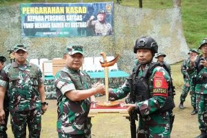 Kasad Jenderal TNI Dudung Abdurachman Tinjau Latihan Tempur Prajurit Yonif MR 411 Kostrad