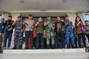 Danlantamal XII Kunjungi Masyarakat Perbatasan Indonesia-Malaysia