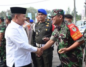 Peduli Pendidikan Santri Ponpes An-Nawawi Tanara, Kasad Beri Bantuan 1 Unit Kendaraan