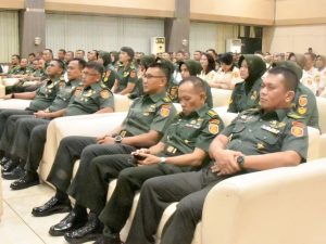 Penyuluhan Terpadu Satuan Hukum, Keuangan, POM, Bintal dan Kesehatan Kostrad di Markas Kostrad