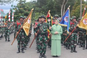 Pangku Jabatan Baru Disambut Tradisi Satuan, Mayor Inf.Cecep Cahyadi Resmi Jabat Danyonif R 754 Kostrad