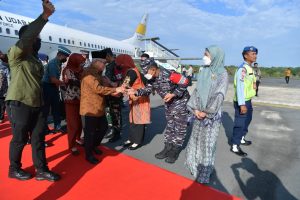 Danlanal Bintan Turut Serta Sambut Kedatangan Wakil Presiden RI