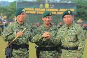 Danbrigif PR 3 Kostrad Kolonel Inf Eko Anthoni Chandra Listianto,M.H. Pimpin Serah Terima Jabatan Danyonif Para Raider 432/WSJ