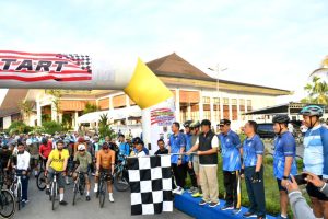 Jalin Sinergitas, TNI-Polri dan Forkopimda Kalsel Gelar Olahraga Bersama