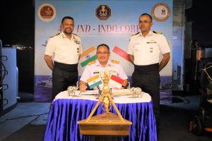 Komandan Lantamal I Hadiri Coctail Party Diatas Kapal Perang India INS KULISH P-63