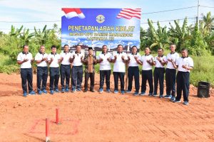 Tetapkan Arah Kiblat Masjid Opu Daeng Manambon, Danlantamal XII Sujud Syukur