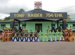 Pangdivif 3 Kostrad Mayjen TNI Choirul Anam, S.E., M.M., Kunjungi Kesatrian Prajurit Yonif Raider 754 Kostrad di Timika
