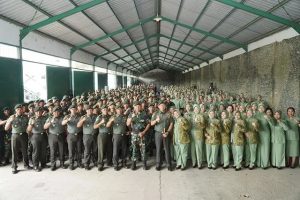 Pangdivif 3 Kostrad Mayjen TNI Choirul Anam, S.E., M.M. Kunjungi Batalyon Armed 6 Kostrad