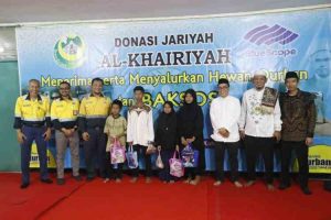 Berbagi Kebaikan di Hari Raya, BlueScope Bersinergi dengan Universitas Al-Khairiyah Donasikan Hewan Kurban