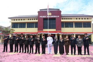 Danlanal TBA Hadiri Puncak HUT Bhayangkara Ke-77 di Polres Tanjungbalai