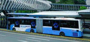 Atasi Polusi, Transjakarta Optimalkan Bus Listrik dan Tanam Pohon