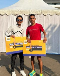 Naik Podium di Monas, Atlet Yonzipur 9 Kostrad Juara LPS Monas Halfmaraton