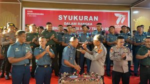 Wujudkan Sinergitas TNI-POLRI, Lanal Simeulue Berikan Kejutan dan Ucapan HUT Bhayangkara Ke-77 Kepada Polres Serentak Di 4 Kabupaten
