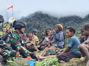 Borong Hasil Bumi dari Lima Kampung, Satgas Yonif PR 433/Julu Siri Tingkatkan Roda Perekonomian Masyarakat Distrik Dal