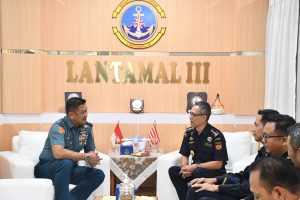 DANLANTAMAL III JAKARTA TERIMA KUNJUNGAN KEPALA KANTOR PSO BEA DAN CUKAI TIPE B TANJUNG PRIOK