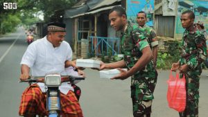 Umat Nasrani Yonif Raider 509 Kostrad Berbagi