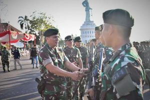 Upacara Purna Tugas Satgas Pamtas RI-PNG Mobile di Wilayah Papua Yonif Raider 514 Kostrad