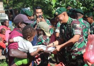 Serbuan Dadakan Prajurit Yonif Raider 755 Kostrad Kostrad di Perkampungan Merauke