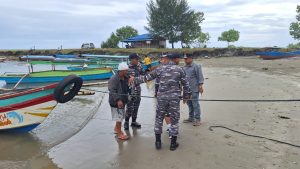 Gerak Cepat, Lanal Simeulue Laksanakan Evakuasi Nelayan Korban Kecelakaan Laut