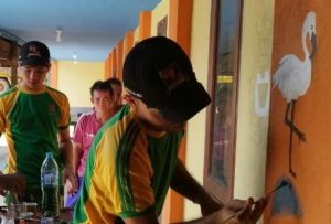 Wujud kemanunggalan TNI-Rakyat, Satgas Yonarmed 10 Kostrad Cat Gedung Paud