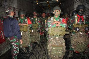 Yonbekang 2 Kostrad Dukung Penerjunan Yonif PR Divif 2 Kostrad pada Latgab TNI 2023