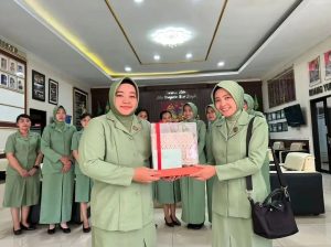 Danbrigif PR 17/SBB Kunjungi Yonif Para Raider 330/TD