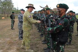 Prajurit Yonif Para Raider 501 Divif 2 Kostrad Terjun Dari Langit Australia: Bersama Tuhan Kami Menyerbu Dari Langit