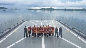 Tingkatkan Wawasan Bahari, Pramuka Saka Bahari Binaan Lanal Simeulue On Board di KRI Bontang-907