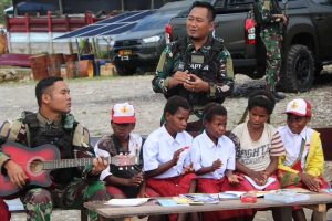 Operasi Khusus Pasukan Pandawa, Untuk Mencerdaskan Anak-anak Kenyam