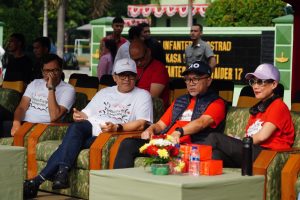 Kostrad Sinergi dengan Kompas TV Gelar Pesta Rakyat Kenduri 17-an Kampung Damai di Brigif PR 17 Divif 1 Kostrad