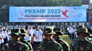 Puluhan Prajurit Dharaka Yudha Gembleng Mahasiswa Baru Politeknik Negeri Jember
