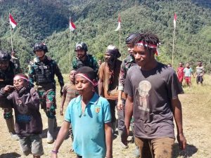 Menyambut Kemerdekaan RI, Satgas Yonif PR 433/JS Gelar Berbagai Lomba