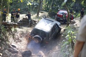 Memeriahkan HUT Ke-78 Kemerdekaan RI, Divif 1 Kostrad Gelar Family Gathering Offroader