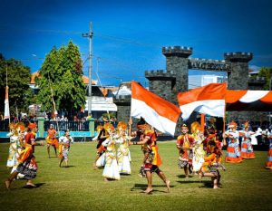 Upacara Peringatan HUT Ke-78 RI Kota Pasuruan Dilaksanakan di Lapangan AA Gede Ngurah, Yonzipur 10 Kostrad