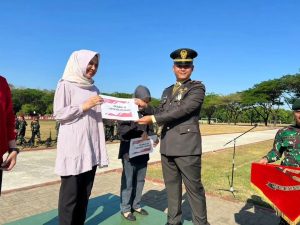 Memperingati HUT Ke-78 RI, Yonif Para Raider 431 Pasang Umbul-umbul dan Helar Perlombaan