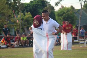 Perlombaan Menarik Meriahkan HUT Ke-78 RI di Yonif Para Raider-501/BY