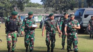 Kasbrigif Raider 9 Kostrad Periksa Kesiapan Operasional Prajurit Yonif Raider 515 Kostrad Dalam Rangka Latma Garuda Shield Tahun 2023
