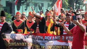 Meriahkan HUT Ke-78 RI, Yonbekang 2 Kostrad Menggelar Karnaval Untuk Hibur Warga Sekitar Asrama