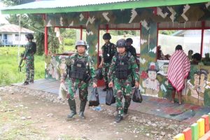 Borong Hasil Bumi, Kesatria Pandawa Kostrad Bikin Mama-mama Papua Tersenyum Bahagia