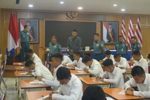 DANLANTAMAL III JAKARTA DAMPINGI WAASPERS KASAL MENINJAU SELEKSI TES PSIKOLOGI CABA DAN CATA PK TNI AL GEL II TAHUN 2023