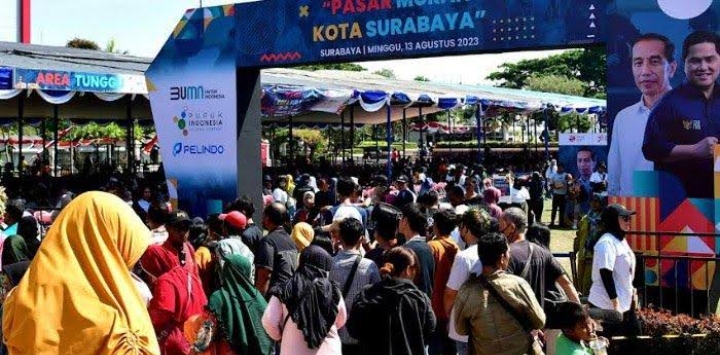 Kegiatan Pasar murah yang digagas Kementrian BUMN diserbu masyarakat di Surabaya, Istimewa 