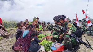 Ramaikan Pasar Tumpah dan Jaga Keamanan, Satgas YPR 433 Kostrad Bantu Roda Perekonomian Masyarakat Distrik Dal, Kab. Nduga