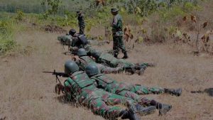 Mobile Training Team, Yonif Raider 509 Kostrad Laksanakan Latihan Nembak Senjata Kelompok