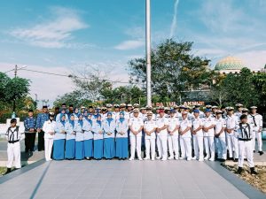Jelang HUT TNI Angkatan Laut Ke-78, Lanal Bintan Ziarah di Taman Makam Pahlawan