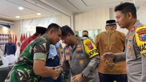 Danyonarmed 12 Kostrad Beri Kejutan Ulang Tahun Kapolres Ngawi