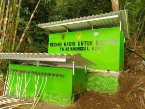 Tembus Hutan, Kostrad Alirkan Air untuk Warga Kaki Gunung Salak